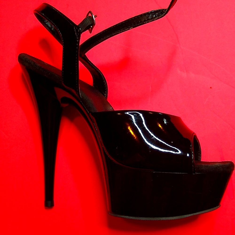 Shiny black pleasers